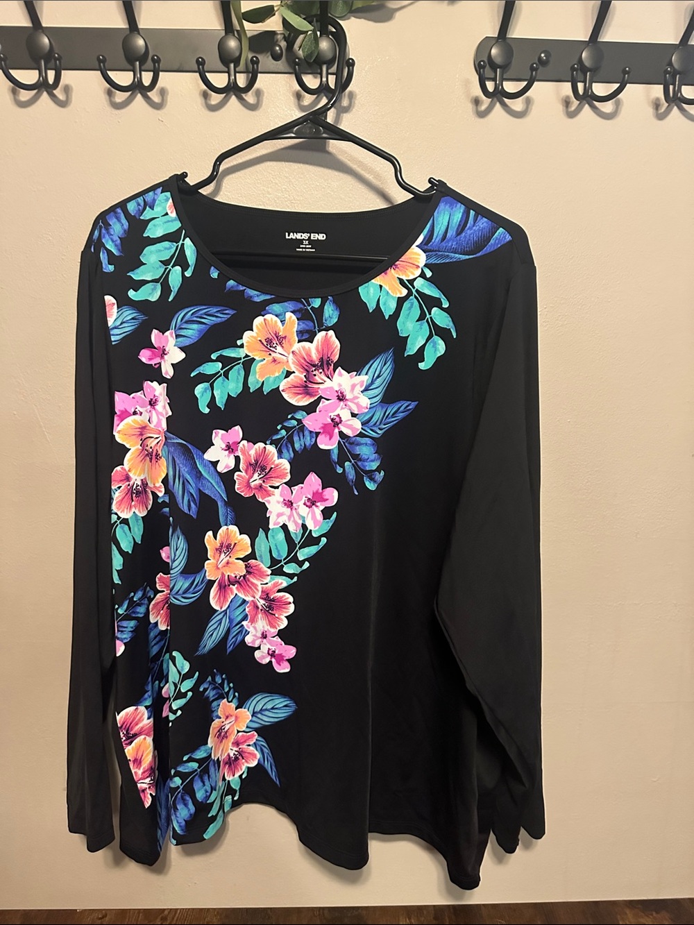 Lands' End Black Long-Sleeve Scoop Neck Top with Tropical Floral Print